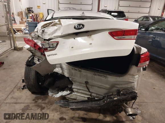 2019 Kia Optima LX with VIN 5XXGT4L38KG369502, listed as a IAAI auction lot 39820086 with 117,802 mi miles. Bid and sale history available at carsss.com. Image 6.