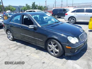 2007 Mercedes-Benz C 230 Sport с VIN WDBRF52HX7F888302, выставлен на аукционе IAAI как лот 42539712 с пробегом 151 263 миль миль и . История ставок и продаж доступна на DreamBid. Изображение 1.