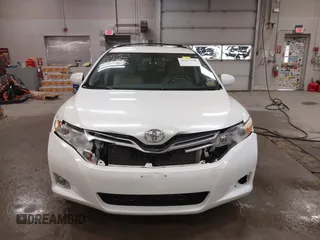 2010 Toyota Venza with VIN 4T3ZA3BB2AU021658, listed as a IAAI auction lot 41833788 with 180,832 mi miles. Bid and sale history available at carsss.com. Image 12.