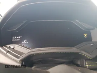 2016 Lamborghini Huracan z VIN ZHWUC2ZF2GLA04811, wystawiony jako Copart lot #72161434 z przebiegiem 24 565 mil mil oraz Szkody całkowita. Historia ofert i sprzedaży dostępna na DreamBid. Obrazek 9.