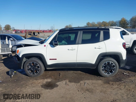 2023 Jeep Renegade Trailhawk with VIN ZACNJDC17PPP43822, listed as a IAAI auction lot 41081187 with 9,256 mi miles and . Bid and sale history available at DreamBid. Image 14.