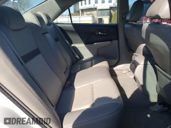 2014 Toyota Camry L with VIN 4T4BF1FK8ER397268, listed as a Copart auction lot 52114735 with 122,210 mi miles and Clean Title. Bid and sale history available at DreamBid. Image 10.