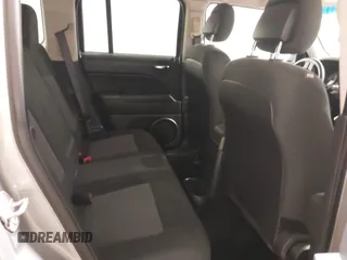 2016 Jeep Patriot Latitude with VIN 1C4NJRFB0GD581213, listed as a IAAI auction lot 42407888 with 104,202 mi miles and . Bid and sale history available at DreamBid. Image 8.