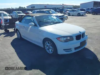 2008 BMW 1 Series 128i with VIN WBAUN13538VH79554, listed as a IAAI auction lot 41404844 with 101,489 mi miles and . Bid and sale history available at carsss.com. Image 1.