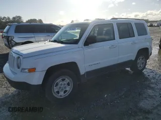 2014 Jeep Patriot Sport with VIN 1C4NJRBB5ED809144, listed as a Copart auction lot 47925995 with 141,888 mi miles and Salvage Title. Bid and sale history available at carsss.com. Image 1.