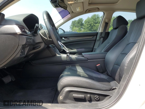 2018 Honda Accord Touring с VIN 1HGCV2F93JA017193, выставлен на аукционе Copart как лот 61756695 с пробегом 65 228 миль миль и Списание • Salvage title. История ставок и продаж доступна на DreamBid. Изображение 7.