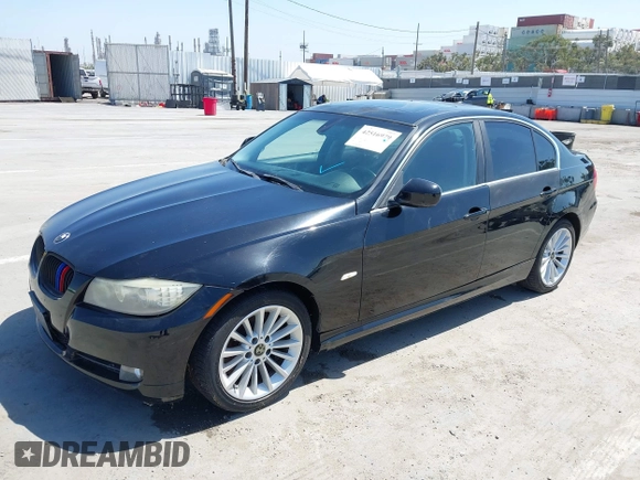 2011 BMW 3 Series 335d z VIN WBAPN7C53BF183620, wystawiony jako IAAI lot #42516979 z przebiegiem 118 828 mil mil oraz . Historia ofert i sprzedaży dostępna na DreamBid. Obrazek 18.