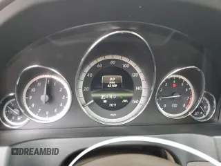 2013 Mercedes-Benz E 350 z VIN WDDKJ5KB5DF197712, wystawiony jako Copart lot #60521005 z przebiegiem 42 109 mil mil oraz Szkoda całkowita • Salvage title. Historia ofert i sprzedaży dostępna na DreamBid. Obrazek 9.