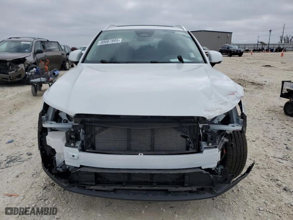 2024 Volvo XC40 Plus Bright Theme with VIN YV4L12UE6R2252264, listed as a Copart auction lot 88667895 with 3,897 mi miles and Salvage Title. Bid and sale history available at carsss.com. Image 5.