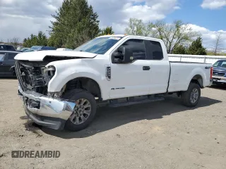 2019 Ford F-250 XL z VIN 1FT7X2BT5KEG19454, wystawiony jako Copart lot #52935925 z przebiegiem 176 681 mil mil oraz Szkoda całkowita • Salvage title. Historia ofert i sprzedaży dostępna na DreamBid. Obrazek 1.