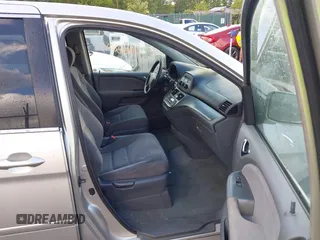 2006 Honda Odyssey EX z VIN 5FNRL38406B403736, wystawiony jako IAAI lot #42288117 z przebiegiem 159 686 mil mil oraz . Historia ofert i sprzedaży dostępna na DreamBid. Obrazek 5.