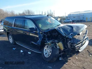 2015 GMC Yukon XL SLT with VIN 1GKS2HKC8FR154330, listed as a IAAI auction lot 41650106 with 268,056 mi miles. Bid and sale history available at carsss.com. Image 1.