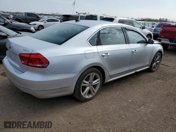 2015 Volkswagen Passat SEL Premium z VIN 1VWCS7A3XFC043208, wystawiony jako Copart lot #54766115 z przebiegiem 192 773 mil mil oraz Szkoda całkowita • Salvage title. Historia ofert i sprzedaży dostępna na DreamBid. Obrazek 3.