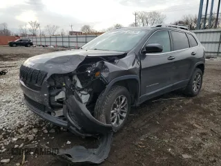 2019 Jeep Cherokee Latitude Plus with VIN 1C4PJMLX6KD378329, listed as a Copart auction lot 50761795 with 157,635 mi miles and Salvage title. Bid and sale history available at DreamBid. Image 1.