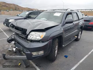 2004 Toyota 4Runner Limited with VIN JTEBU17R648015788, listed as a IAAI auction lot 41555422 with 157,961 mi miles. Bid and sale history available at carsss.com. Image 2.