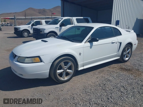 2000 Ford Mustang with VIN 1FAFP4049YF308623, listed as a IAAI auction lot 42708683 with 135,121 mi miles and . Bid and sale history available at DreamBid. Image 2.