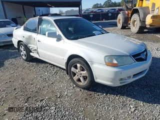 2002 Acura TL Type S with VIN 19UUA56822A021388, listed as a IAAI auction lot 41594710 with 261,920 mi miles. Bid and sale history available at carsss.com. Image 1.