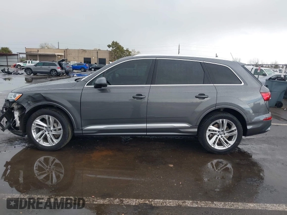 2020 Audi Q7 Premium with VIN WA1AXAF77LD003544, listed as a IAAI auction lot 41819088 with 52,637 mi miles and . Bid and sale history available at DreamBid. Image 14.