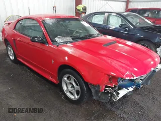 2002 Ford Mustang Standard z VIN 1FAFP40432F113933, wystawiony jako IAAI lot #42227470 z przebiegiem 183 326 mil mil oraz . Historia ofert i sprzedaży dostępna na DreamBid. Obrazek 1.