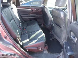2014 Toyota Highlander XLE with VIN 5TDKKRFH2ES021473, listed as a IAAI auction lot 41809149 with 220,867 mi miles. Bid and sale history available at carsss.com. Image 8.