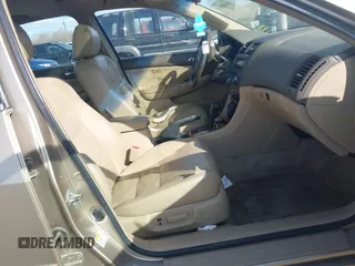 2005 Honda Accord EX-L z VIN 1HGCM665X5A034702, wystawiony jako IAAI lot #41683069 z przebiegiem 232 931 mil mil oraz . Historia ofert i sprzedaży dostępna na DreamBid. Obrazek 5.