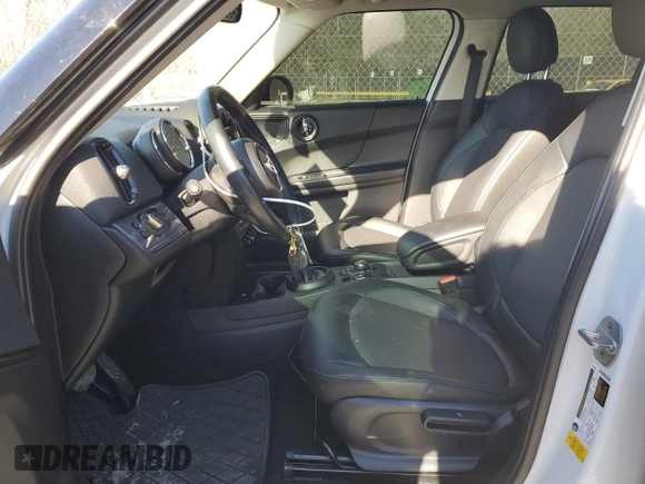 2018 MINI Countryman Cooper with VIN WMZYS7C37J3E08896, listed as a Copart auction lot 45502785 with 52,736 mi miles and Salvage title. Bid and sale history available at DreamBid. Image 7.