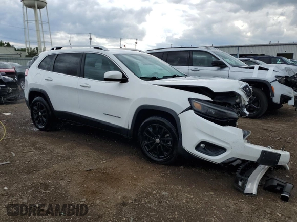 2019 Jeep Cherokee Latitude with VIN 1C4PJLCB3KD262553, listed as a Copart auction lot 58127155 with 70,236 mi miles and Salvage title. Bid and sale history available at DreamBid. Image 4.