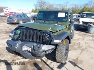 2020 Jeep Wrangler Unlimited Sport S с VIN 1C4HJXDG9LW328034, выставлен на аукционе IAAI как лот 41808054 с пробегом 48 781 миль миль и . История ставок и продаж доступна на DreamBid. Изображение 17.