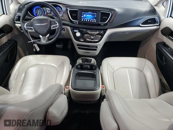 2021 Chrysler Voyager LXi with VIN 2C4RC1DG3MR545911, listed as a Copart auction lot 55113795 with 83,624 mi miles and Clean Title. Bid and sale history available at DreamBid. Image 8.