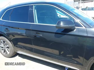 2021 Audi Q5 Premium Plus z VIN WA1BAAFY7M2114476, wystawiony jako IAAI lot #42063790 z przebiegiem 44 945 mil mil oraz . Historia ofert i sprzedaży dostępna na DreamBid. Obrazek 13.