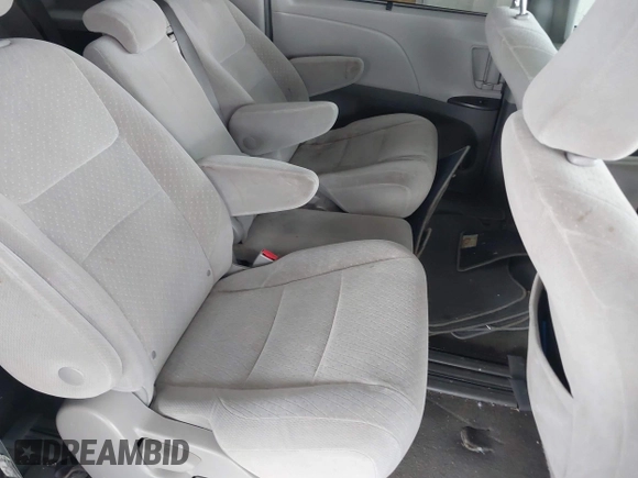 2018 Toyota Sienna LE Auto Access Seat с VIN 5TDKZ3DC4JS942314, выставлен на аукционе IAAI как лот 42230878 с пробегом 245 789 миль миль и . История ставок и продаж доступна на DreamBid. Изображение 8.