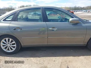 2006 Hyundai Azera SE with VIN KMHFC46F26A132762, listed as a IAAI auction lot 42142152 with 165,673 mi miles and . Bid and sale history available at DreamBid. Image 6.
