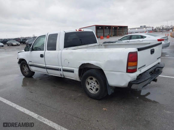 2002 Chevrolet Silverado 1500 LS with VIN 2GCEC19W421401620, listed as a IAAI auction lot 41228732 with 144,389 mi miles. Bid and sale history available at carsss.com. Image 3.