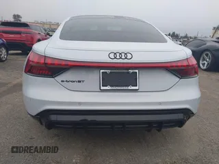 2023 Audi e-tron GT Prestige z VIN WAUEJBFW3P7004116, wystawiony jako IAAI lot #41771964 z przebiegiem 23 984 mil mil oraz . Historia ofert i sprzedaży dostępna na DreamBid. Obrazek 16.
