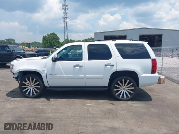 2013 Chevrolet Tahoe LT с VIN 1GNSCBE07DR328268, выставлен на аукционе IAAI как лот 42696221 с пробегом 149 785 миль миль и . История ставок и продаж доступна на DreamBid. Изображение 14.