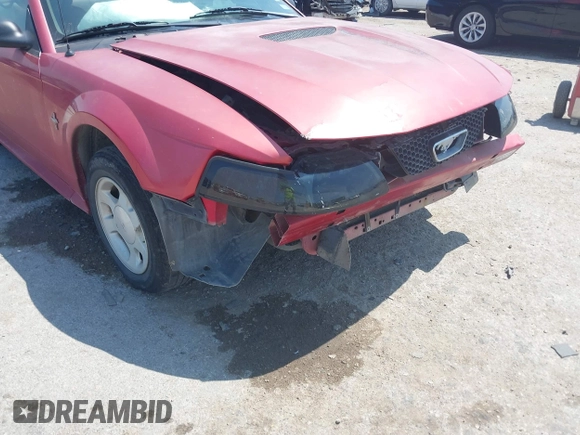 2000 Ford Mustang with VIN 1FAFP4047YF304313, listed as a IAAI auction lot 42397594 with 139,016 mi miles and . Bid and sale history available at DreamBid. Image 6.