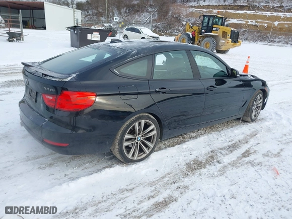 2016 BMW 3 Series Gran Turismo 328i xDrive with VIN WBA8Z5C50GGS37776, listed as a IAAI auction lot 41354572 with 117,795 mi miles. Bid and sale history available at carsss.com. Image 4.