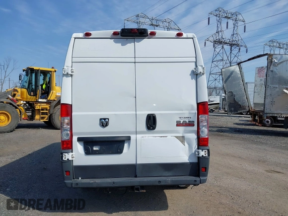 2018 Ram ProMaster Cargo with VIN 3C6URVJG1JE152160, listed as a IAAI auction lot 41758214 with 91,856 mi miles. Bid and sale history available at carsss.com. Image 17.