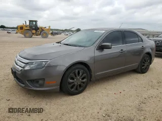 2010 Ford Fusion SE z VIN 3FAHP0HA1AR382364, wystawiony jako Copart lot #54963665 z przebiegiem 155 825 mil mil oraz Czysty tytuł • Clean title. Historia ofert i sprzedaży dostępna na DreamBid. Obrazek 1.