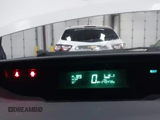 2008 Toyota Prius z VIN JTDKB20UX83407612, wystawiony jako IAAI lot #41141030 z przebiegiem 240 479 mil mil oraz . Historia ofert i sprzedaży dostępna na DreamBid. Obrazek 7.