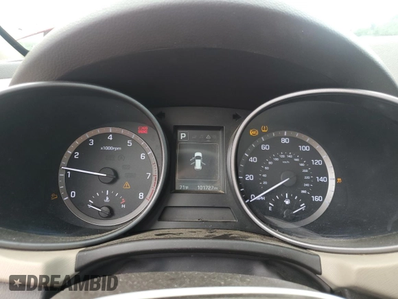 2017 Hyundai Santa Fe 2.4L with VIN 5XYZT3LB6HG392730, listed as a Copart auction lot 61370885 with 101,727 mi miles and Clean title. Bid and sale history available at DreamBid. Image 9.