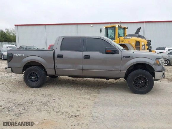 2013 Ford F-150 XL with VIN 1FTFW1EF4DFC36259, listed as a IAAI auction lot 41916055 with 333,725 mi miles. Bid and sale history available at carsss.com. Image 13.