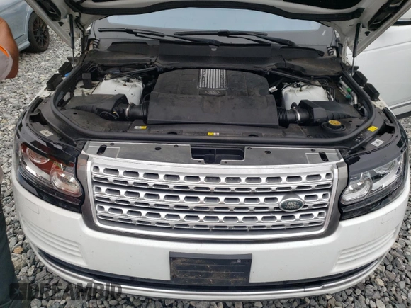 2017 Land Rover Range Rover HSE with VIN SALGS2FV1HA358780, listed as a Copart auction lot 60881385 with 18,432 mi miles and Salvage title. Bid and sale history available at DreamBid. Image 12.