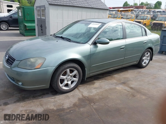 2006 Nissan Altima 2.5 S with VIN 1N4AL11D66C140098, listed as a IAAI auction lot 42099065 with 235,405 mi miles. Bid and sale history available at carsss.com. Image 2.