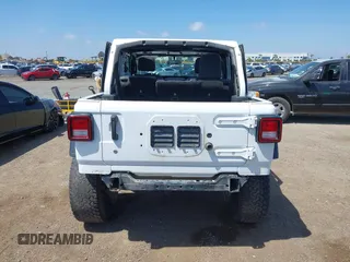 2018 Jeep Wrangler Unlimited Sport S z VIN 1C4HJXDG6JW210973, wystawiony jako IAAI lot #42154094 z przebiegiem 116 620 mil mil oraz . Historia ofert i sprzedaży dostępna na DreamBid. Obrazek 16.