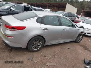 2019 Kia Optima LX z VIN 5XXGT4L34KG332883, wystawiony jako IAAI lot #41389571 z przebiegiem 54 280 mil mil oraz . Historia ofert i sprzedaży dostępna na DreamBid. Obrazek 12.