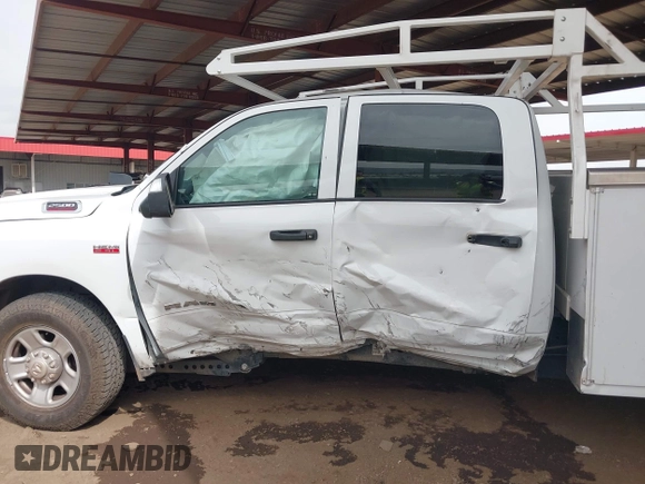 2022 Ram 2500 Tradesman с VIN 3C7WR4HJXNG108118, выставлен на аукционе IAAI как лот 42378460 с пробегом 164 535 миль миль и . История ставок и продаж доступна на DreamBid. Изображение 14.