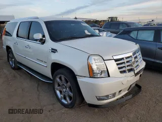 2010 Cadillac Escalade ESV Luxury z VIN 1GYUKHEF8AR102189, wystawiony jako Copart lot #82428034 z przebiegiem 163 848 mil mil oraz Szkoda całkowita • Salvage title. Historia ofert i sprzedaży dostępna na DreamBid. Obrazek 4.