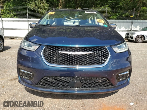 2022 Chrysler Pacifica Limited with VIN 2C4RC3GG4NR101672, listed as a Copart auction lot 66140534 with 26,647 mi miles and Salvage title. Bid and sale history available at DreamBid. Image 5.