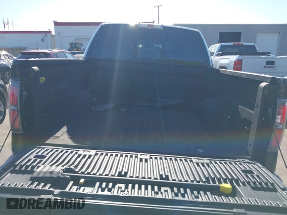 2014 Ford F-150 XL z VIN 1FTFW1ET5EFC21910, wystawiony jako IAAI lot #42317388 z przebiegiem 143 546 mil mil oraz . Historia ofert i sprzedaży dostępna na DreamBid. Obrazek 16.